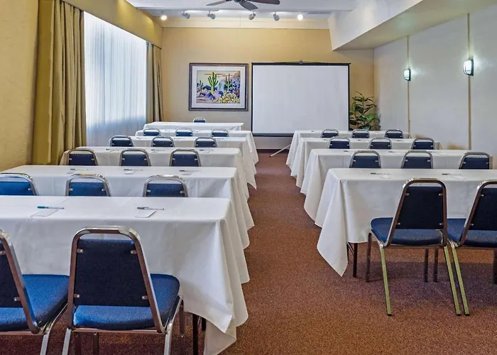 Top Hotels Near Tucson Airport for Seamless Travel